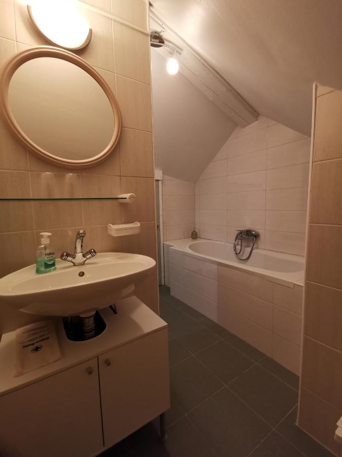 Apartmaji Mak Jesenice Extérieur photo